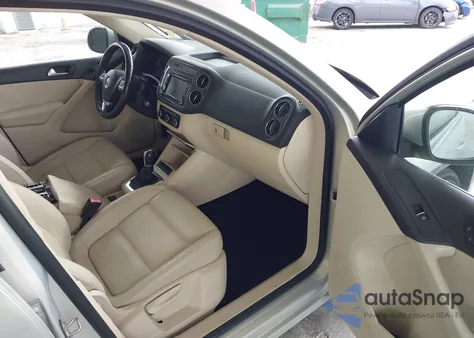 2012 Volkswagen Tiguan Se z USA, uszkodzony, nr VIN WVGAV7AX8CW570531